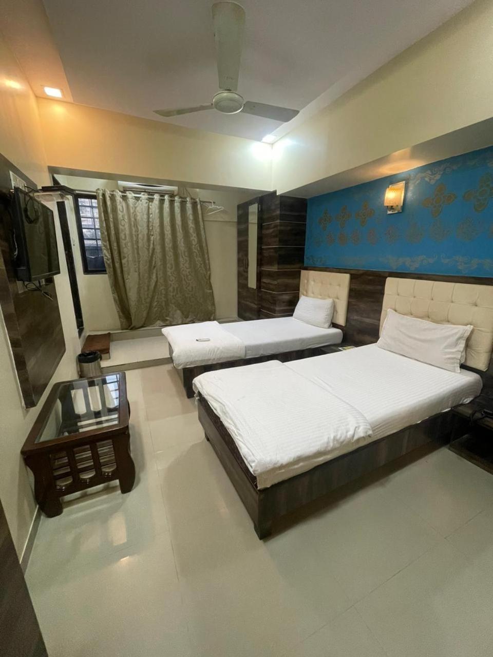 Hotel Golden Park Near Nesco Mumbai Exterior foto
